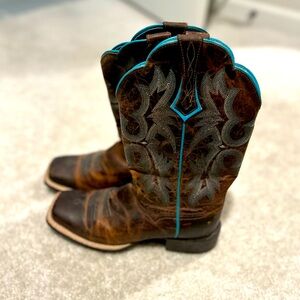 Ariat women’s cowboy boots, brown and teal